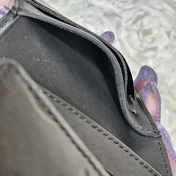 Louis Vuitton Matte Vernis Double Snap wallet - Picture 10 of 15